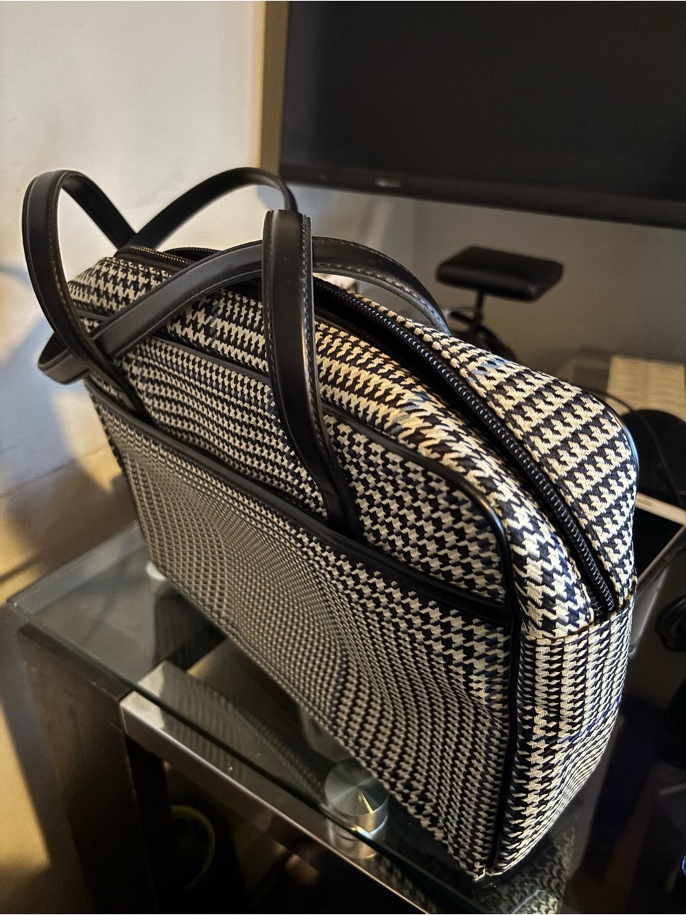 Lauren Ralph Lauren Black & White Houndstooth Shoulder Tote - Picture 2 of 6
